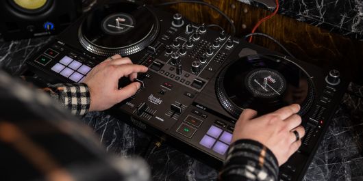 A Comprehensive Review of the Hercules DJ Control Inpulse T7